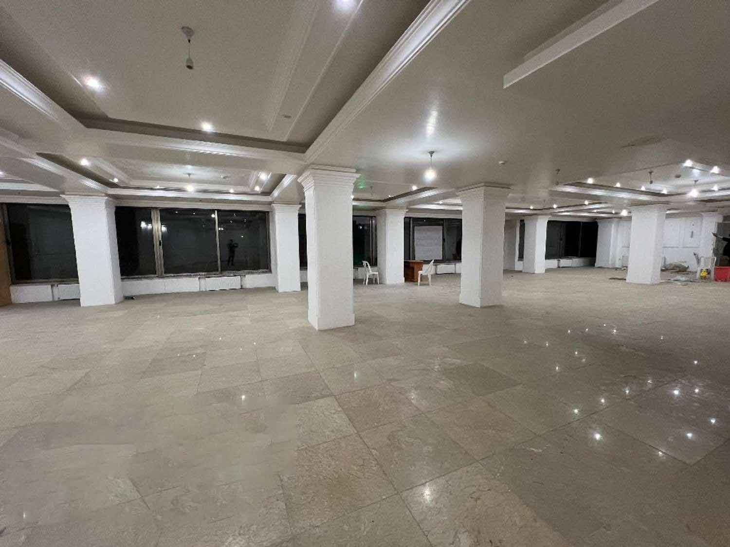 350 متر مغازه فروشی
